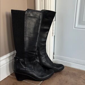 Blondo Elegant Black Leather Heeled Boots